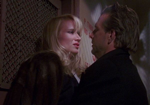 Mickey Rourke et Kelly Lynch dans La maison des otages de Cimino