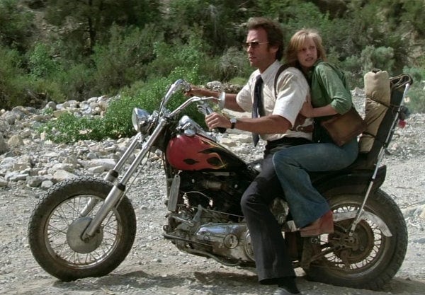 Clint Eastwood en moto dans L'épreuve de force