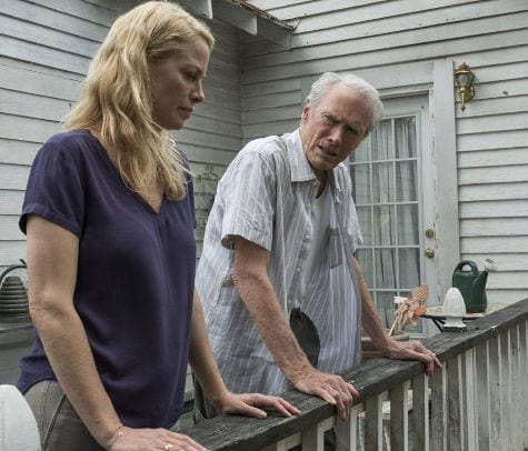 Clint Eastwood et sa fille Alison Eastwood dans La Mule