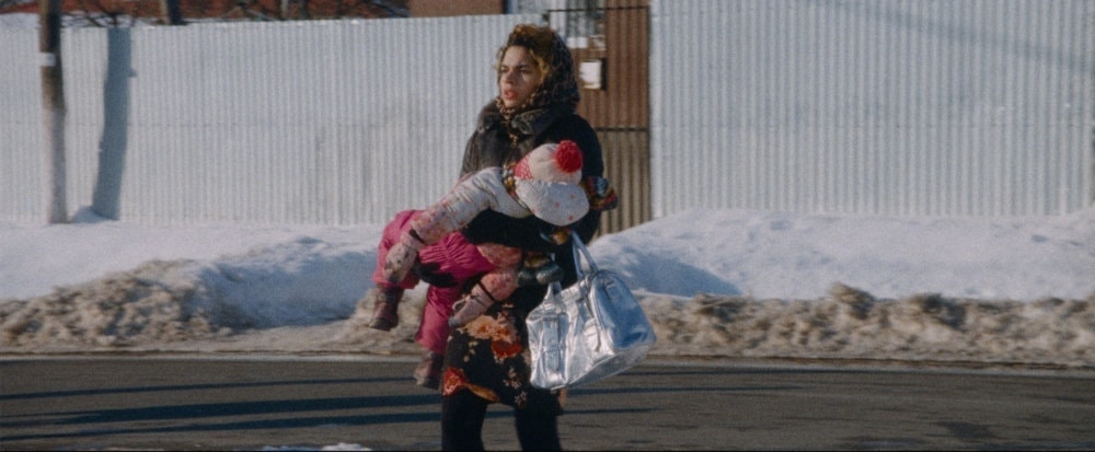 Pamela et son bébé dans Seule à mon mariage