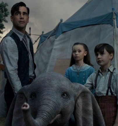Holt, Dumbo et les deux enfants dans Dumbo