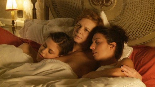 Les trois actrices au lit dans Que le diable nous emporte de Jean-Claude Brisseau