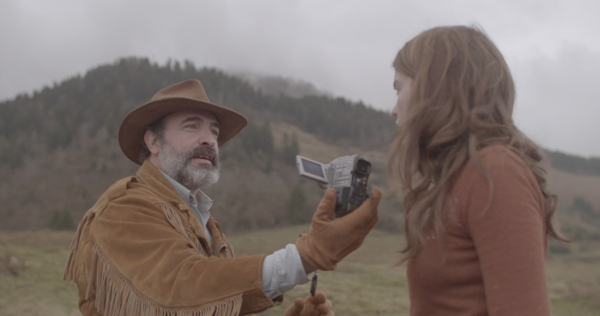 Jean Dujardin et Adèle Haenel dans Le Daim