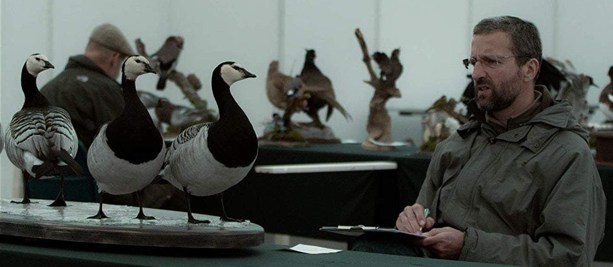 Un amateur de taxidermie dans une exposition (Animus Animalis, film) 