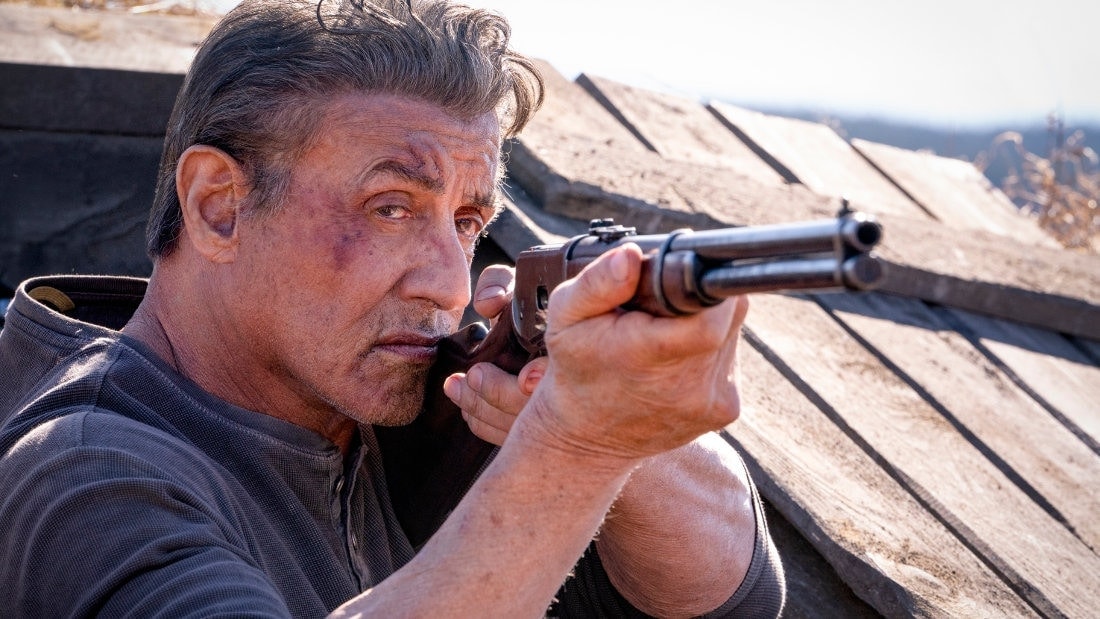 Sylvester Stallone en pleine action dans Rambo : Last Blood