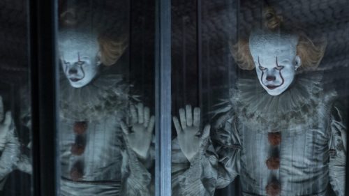 Le clown dans le palais des glaces dans Ça : Chapitre 2