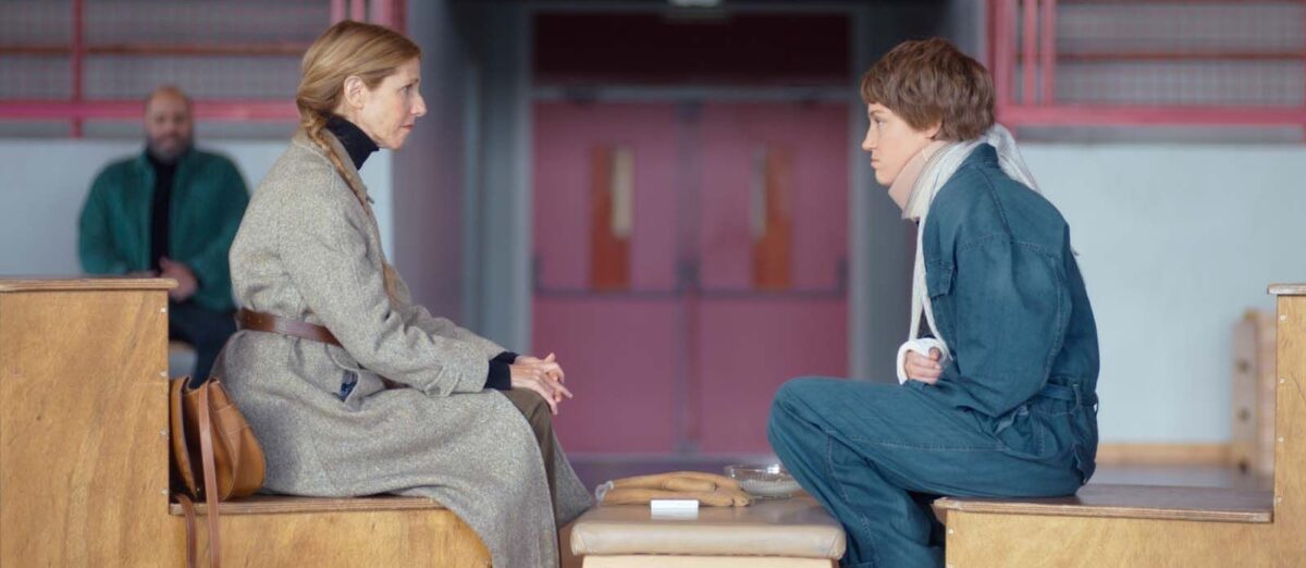 L'interview entre Magaloche (A. Exarchopoulos) et Simone Herzog (S. Kiberlain) dans "L'Accident de piano"