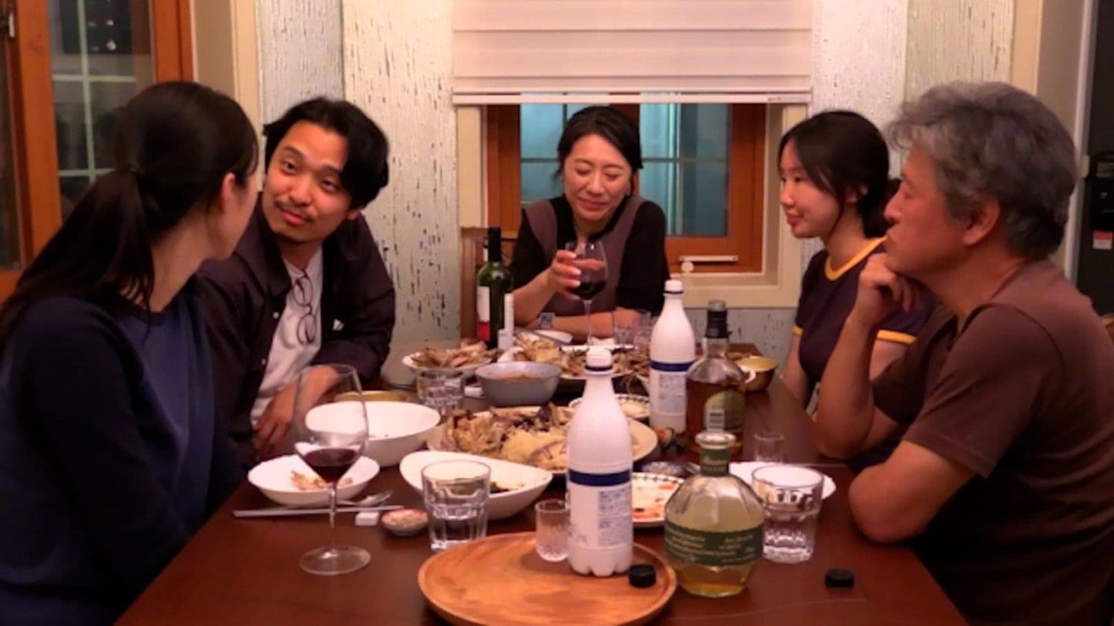 La scène de dîner alcoolisé dans "Ce que cette nature te dit" de Hong Sang-soo