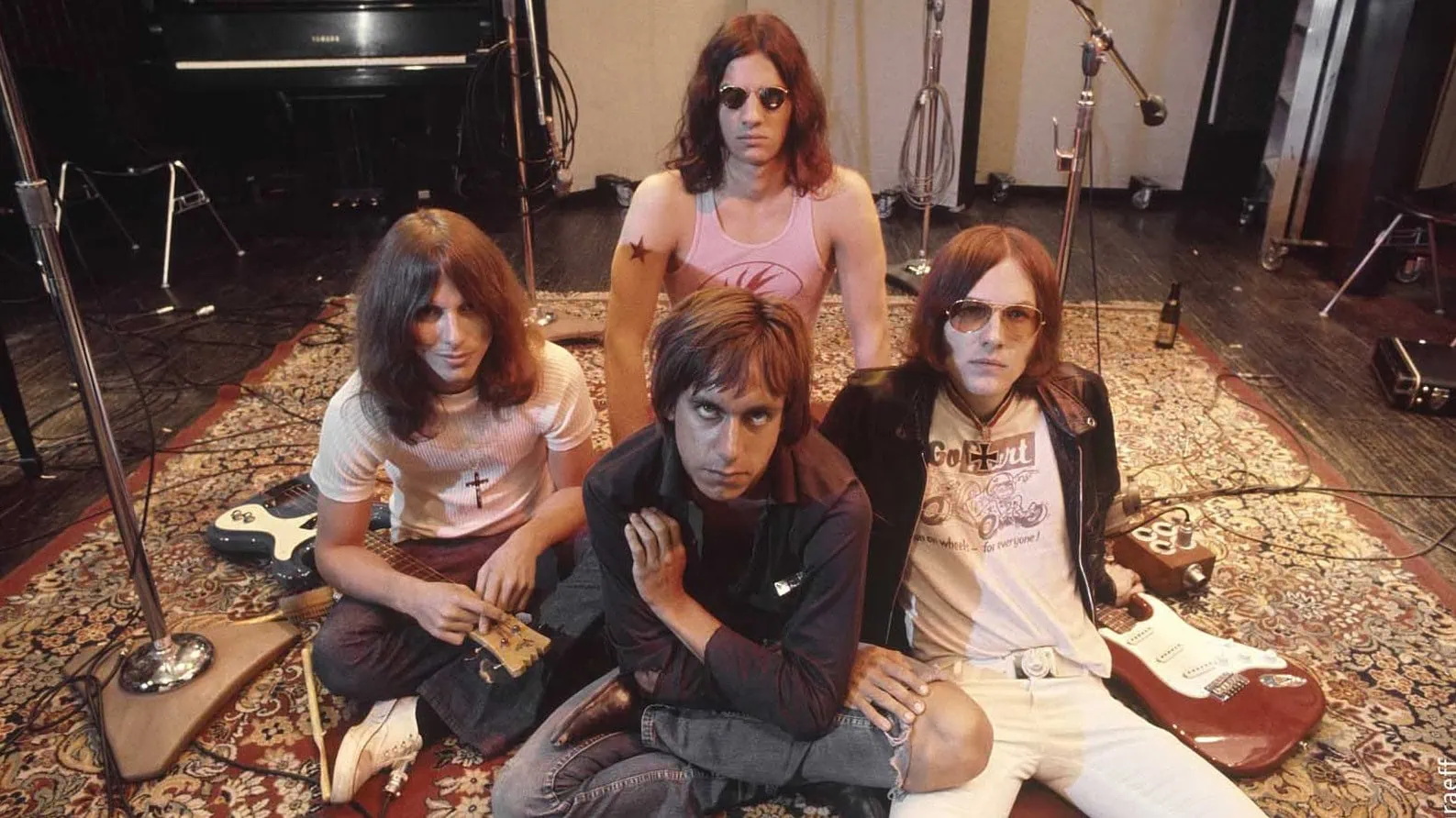 Iggy Pop, Ron Asheton et Scott Asheton en studio dans Gimme Danger