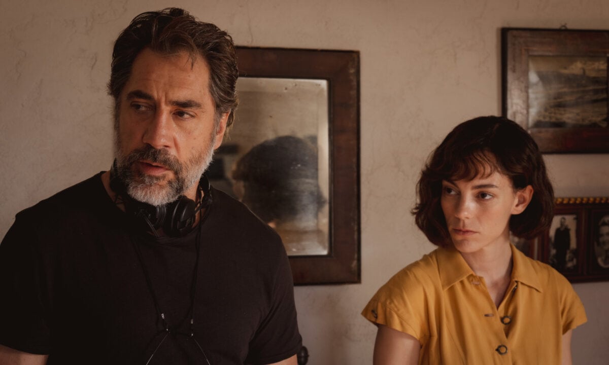 Javier Bardem et Victoria Luengo pendant le tournage du film dans L'Être Aimé