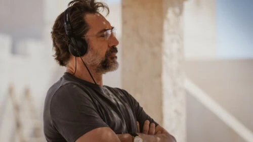 Javier Bardem intervient lors de la scène du repas dans L'Être Aimé