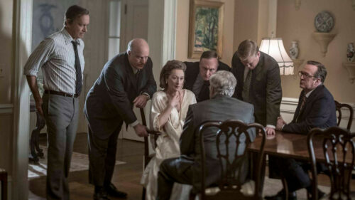Meryl Streep entourée de ses conseillers dans Pentagon Papers