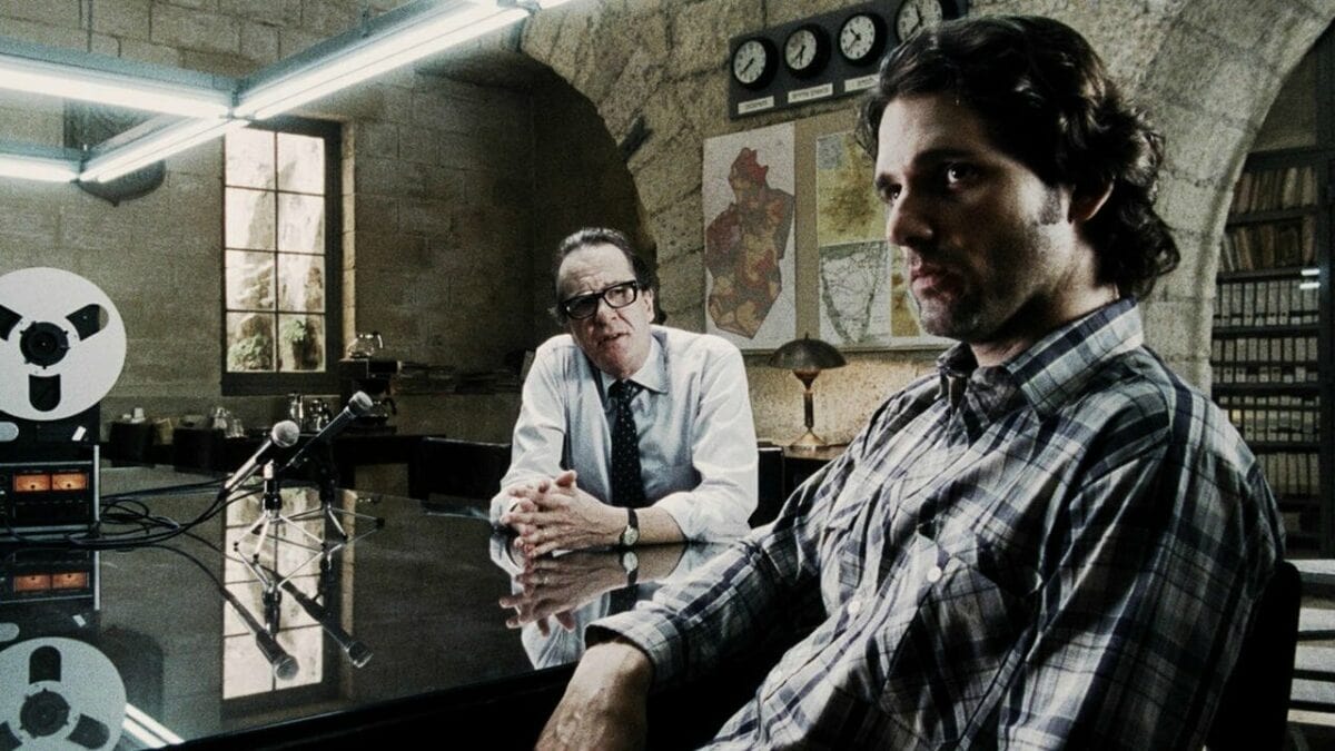Eric Bana et Geoffrey Rush en discussion dans Munich de Steven Spielberg