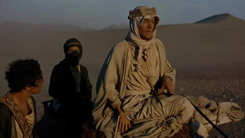 Peter O'Toole dans le désert dans Lawrence d’Arabie de David Lean
