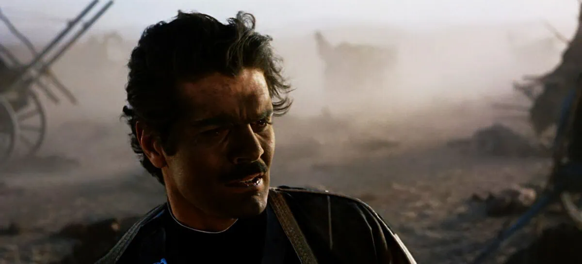 Omar Sharif dans le désert dans Lawrence d’Arabie de David Lean
